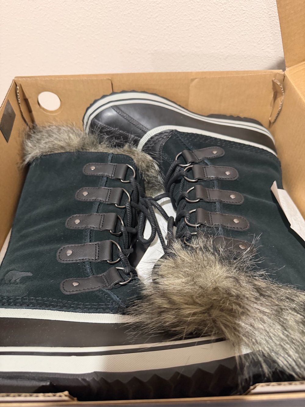 NWT SOREL Joan of Arctic Waterproof Winter Boots Black/Quarry Faux Fur Snow Boot